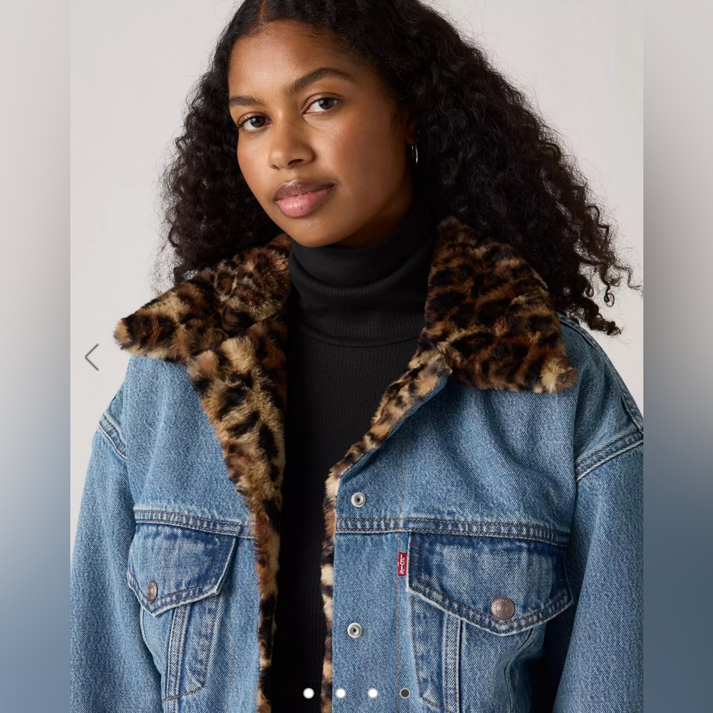 Levi's 90s Fur Trucker Jacket - Picture 7 of 7
